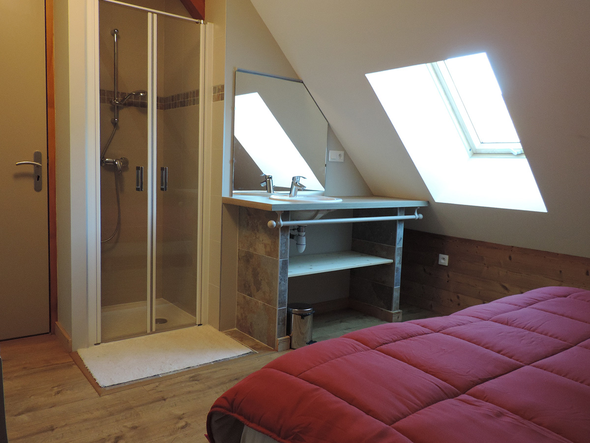 Chambre avec douche
